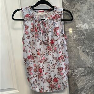 LOFT Women's Floral Sleeveless Top - White and Pink
